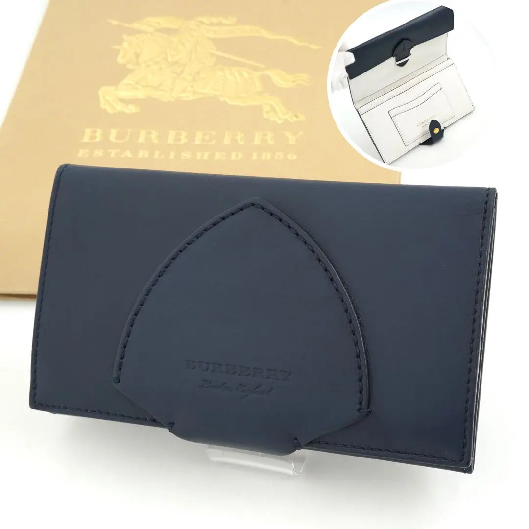 ✨It's almost unused✨ BURBERRY long wallet bi-fold, bi-color, logo embossed