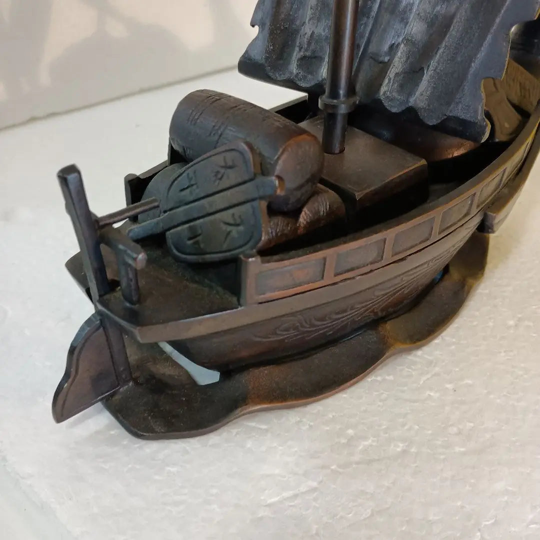 Treasure boat made of copper? 2.9kg