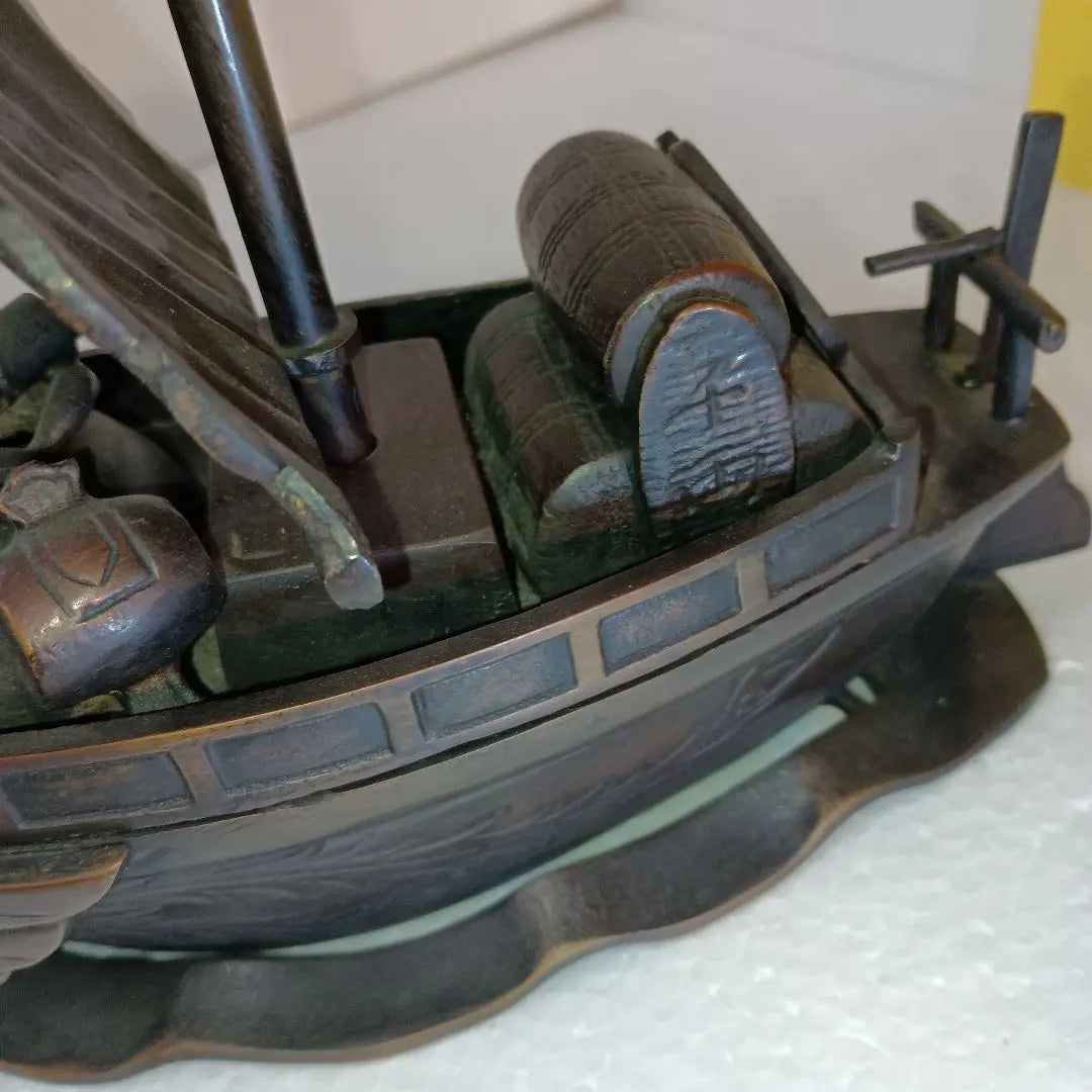 Treasure boat made of copper? 2.9kg