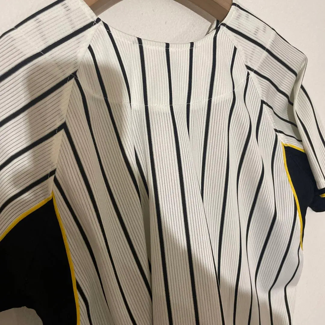 Unused Tagged Hanshin Tigers Sharp Industrial Age Vintage Uniform