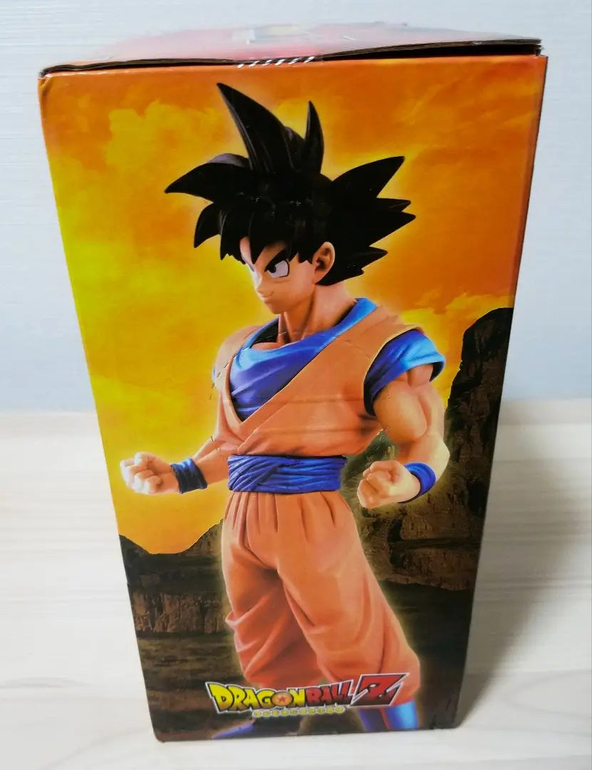 DRAGON BALL Figura de Dragon Ball Son Goku Trunks