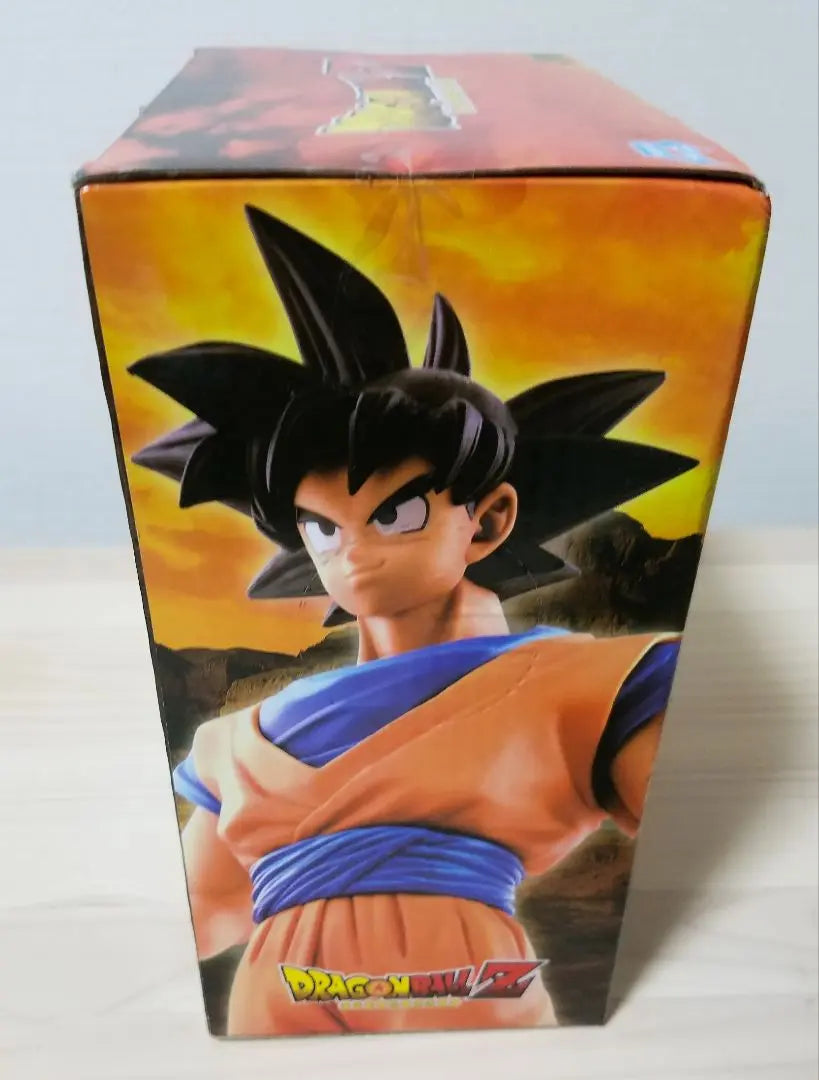 DRAGON BALL Dragon Ball Figure Son Goku Trunks