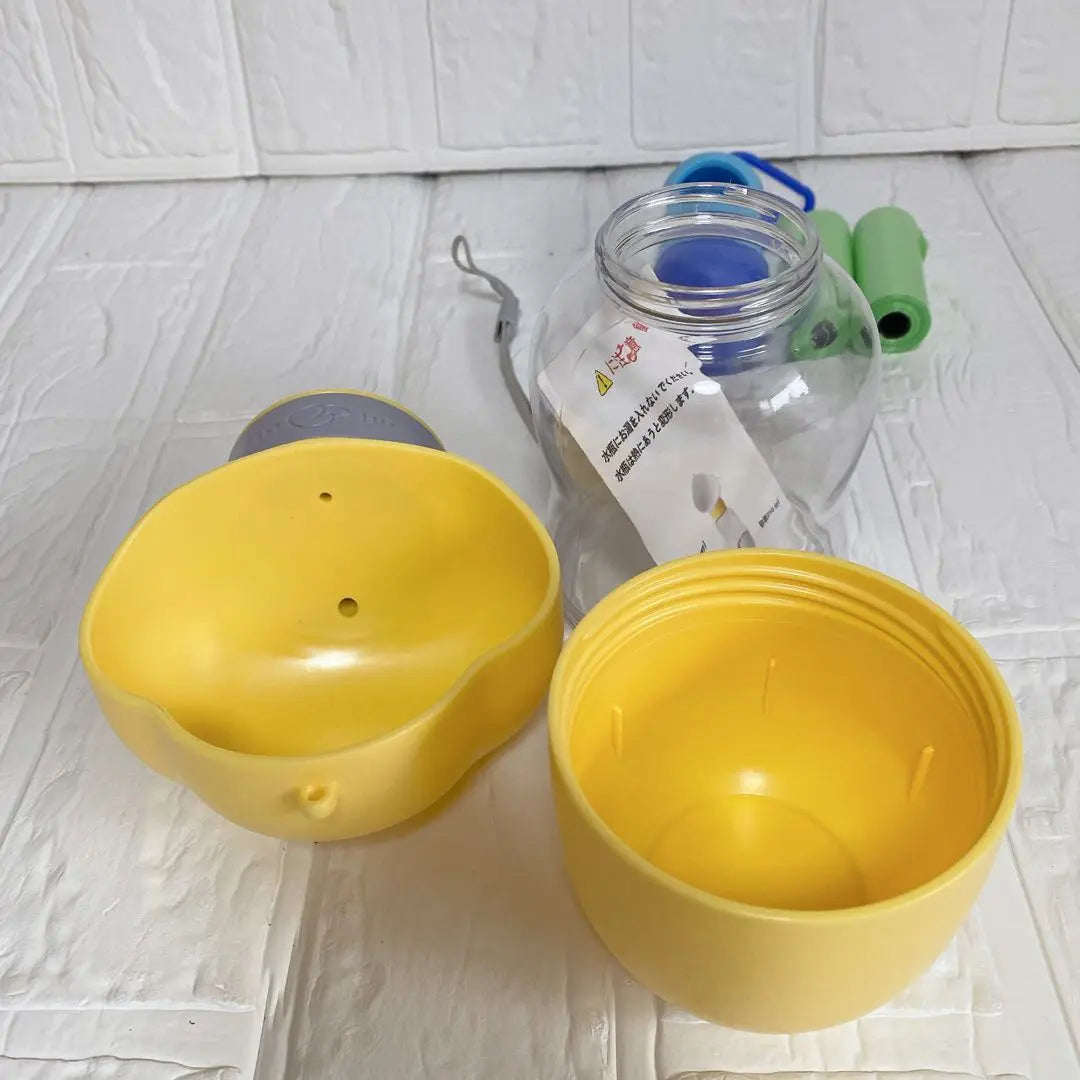 Dogs, water drinking, feeding, easy and convenient, walks, water, feeding, yellow, with etiquette bag