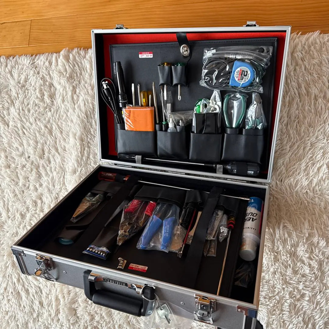 Engineer Tool Set Aluminum Case Almost unused, some missing?