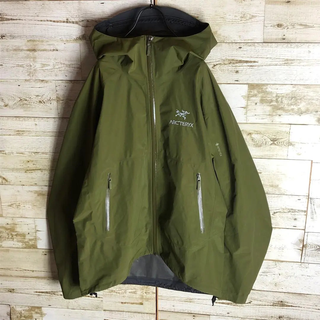 Chaqueta Arcteryx ZETA SL Gore-Tex ligera y duradera