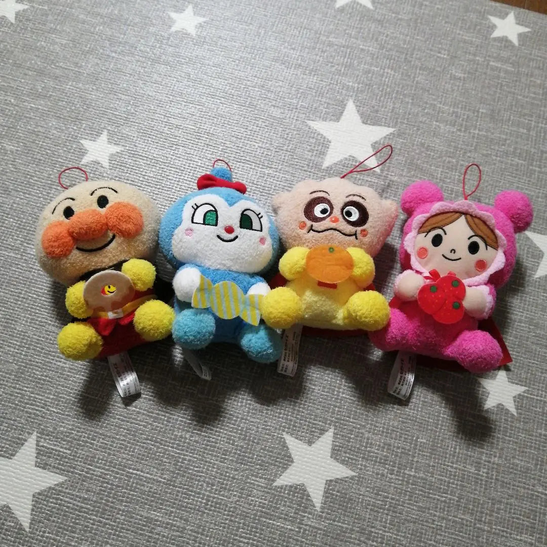 Juego de 4 peluches Anpanman