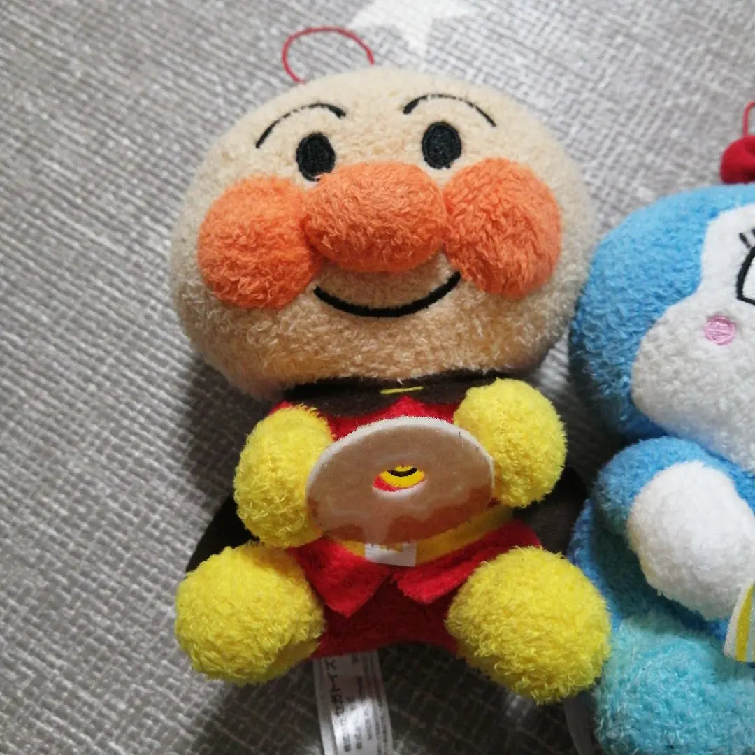 Juego de 4 peluches Anpanman