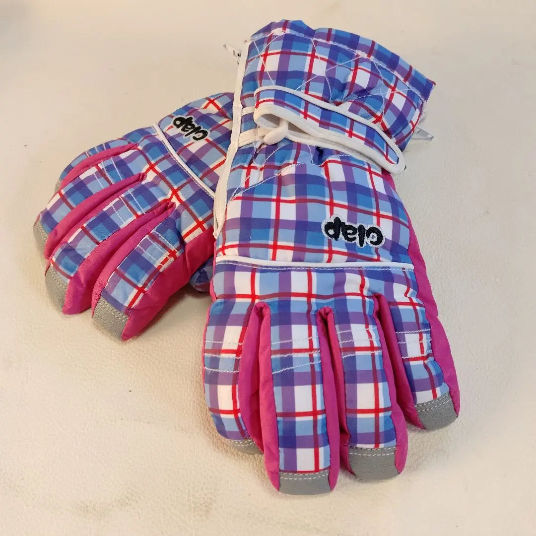 clap Kids M size checkered gloves, five fingers