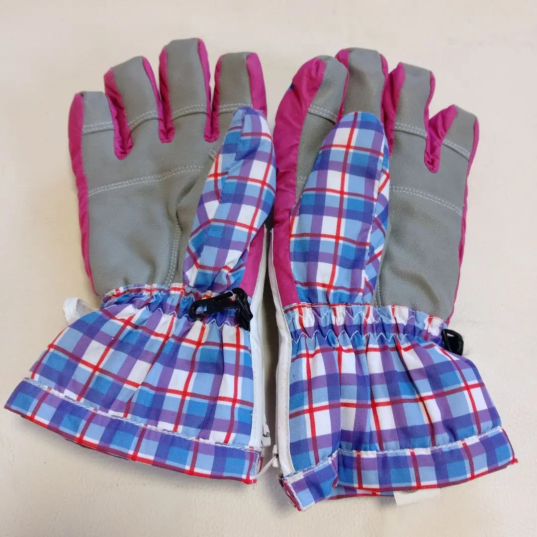 clap Kids M size checkered gloves, five fingers