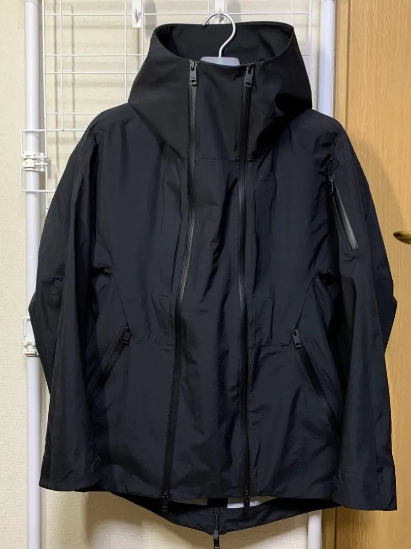 CTHY "EVENT" TECH HOODED JACKET Black 3