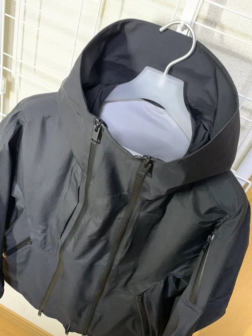 CTHY "EVENT" TECH HOODED JACKET Black 3