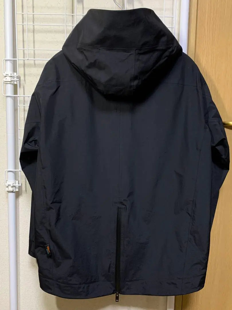 CTHY "EVENT" TECH HOODED JACKET Black 3