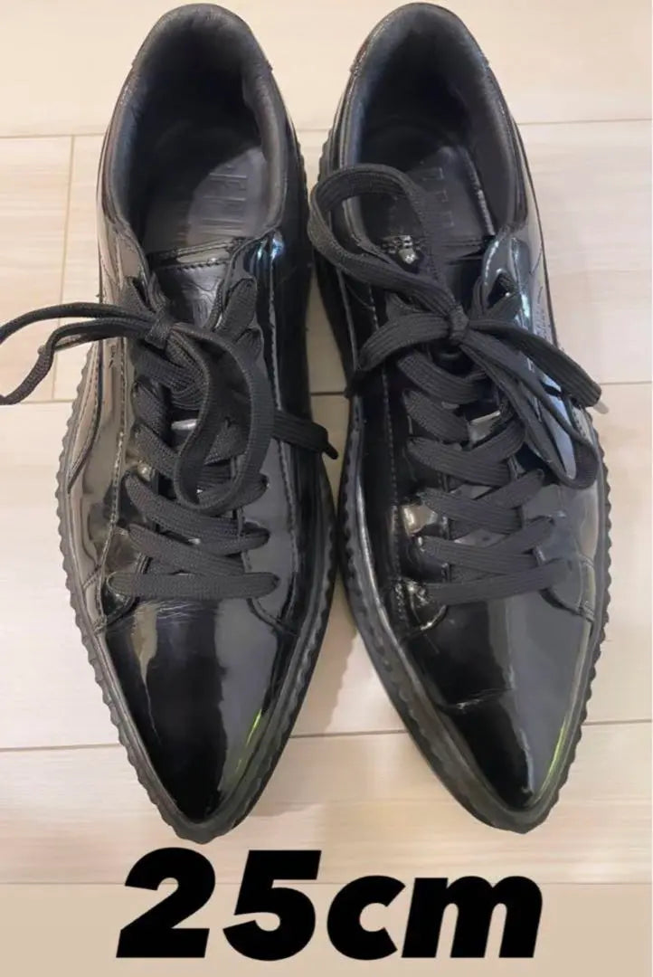 [Good condition ◎] FENTY PUMA enamel sneakers