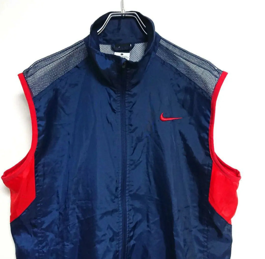 NIKE Embroidered One Point Logo Full Zip Nylon Vest Swoosh