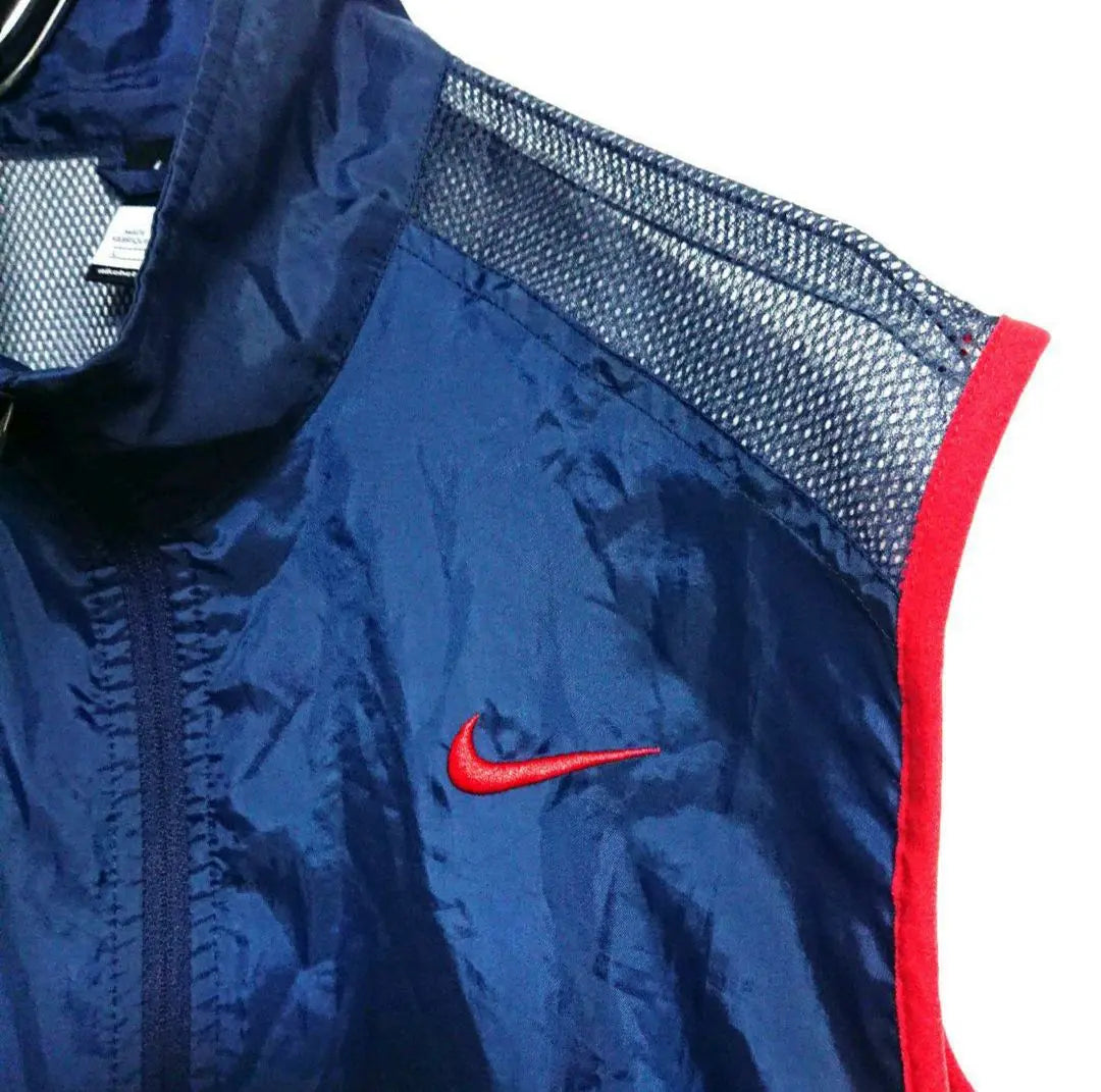 NIKE Embroidered One Point Logo Full Zip Nylon Vest Swoosh