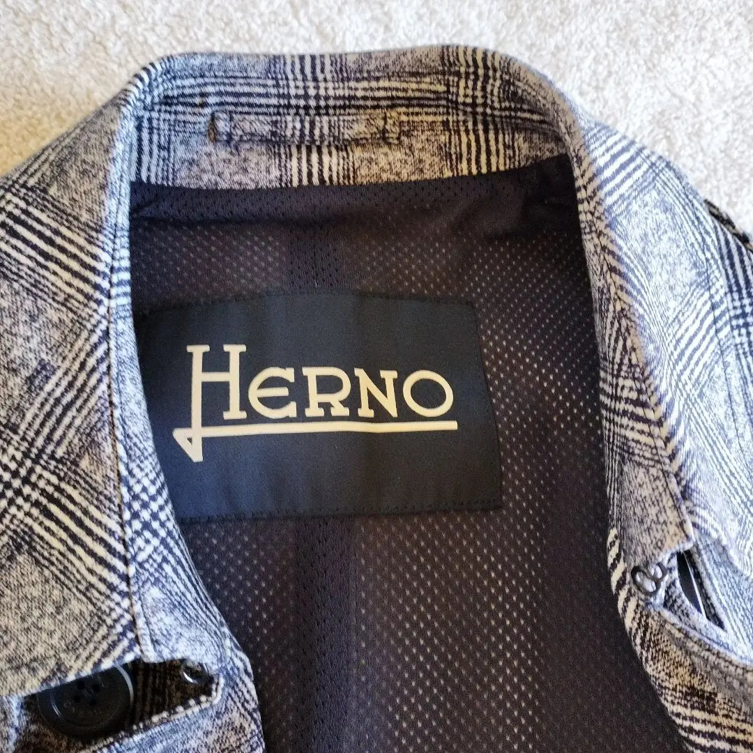 [New and unused] Herno trench coat