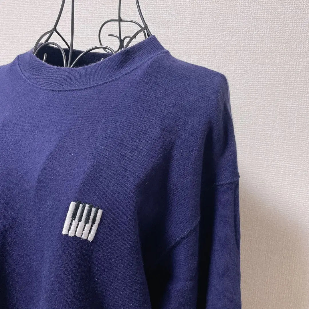 ♡Uniqlo♡ Long sleeve sweatshirt, pullover, cotton, piano embroidery