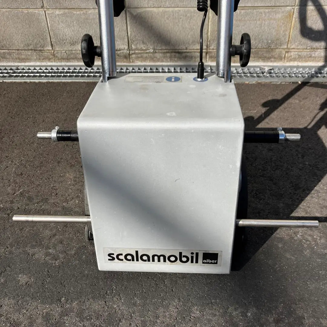 Scalamobil S25 Self-propelled wheelchair with stage lifting function | Scalamobil S25 自走用車椅子 段階昇降機能付き