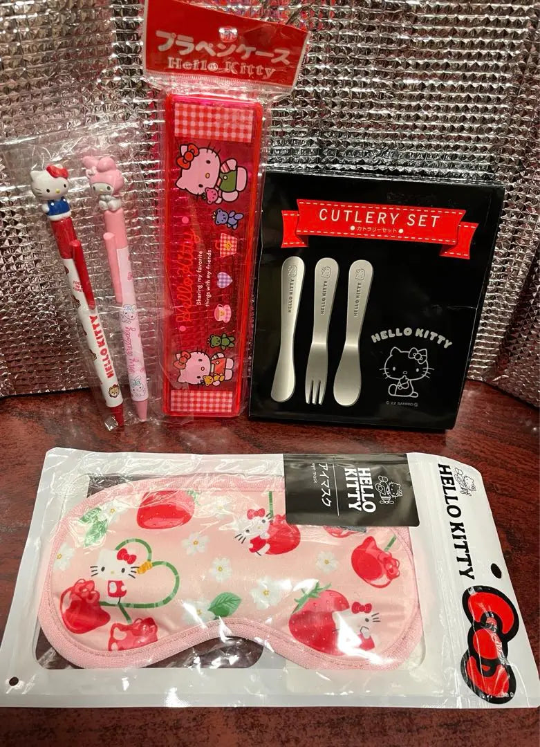 Sanrio Hello Kitty Local straps and other bulk sale