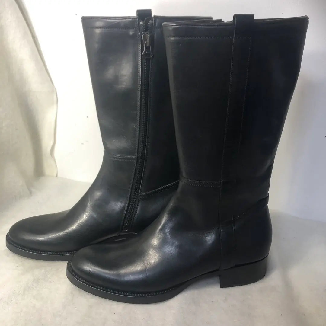 Extremely beautiful luxury BUTTERO middle boots all leather side zip