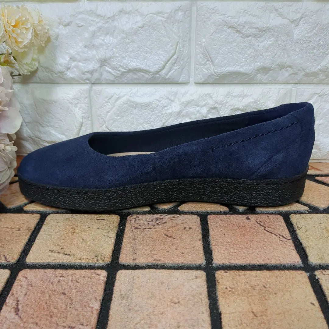 Unused Clarks Thick Sole Slip-on 22cm Suede Round Toe Navy Navy