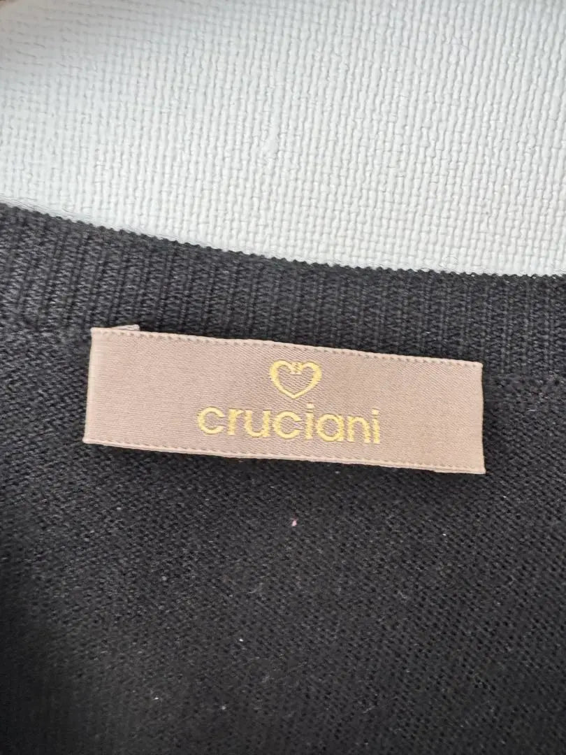 Beautiful goods! Cruciani Black V neck sweater 44 Kurtiani Black | 美品！cruciani ブラック Vネックセーター 44 クルチアーニ　黒