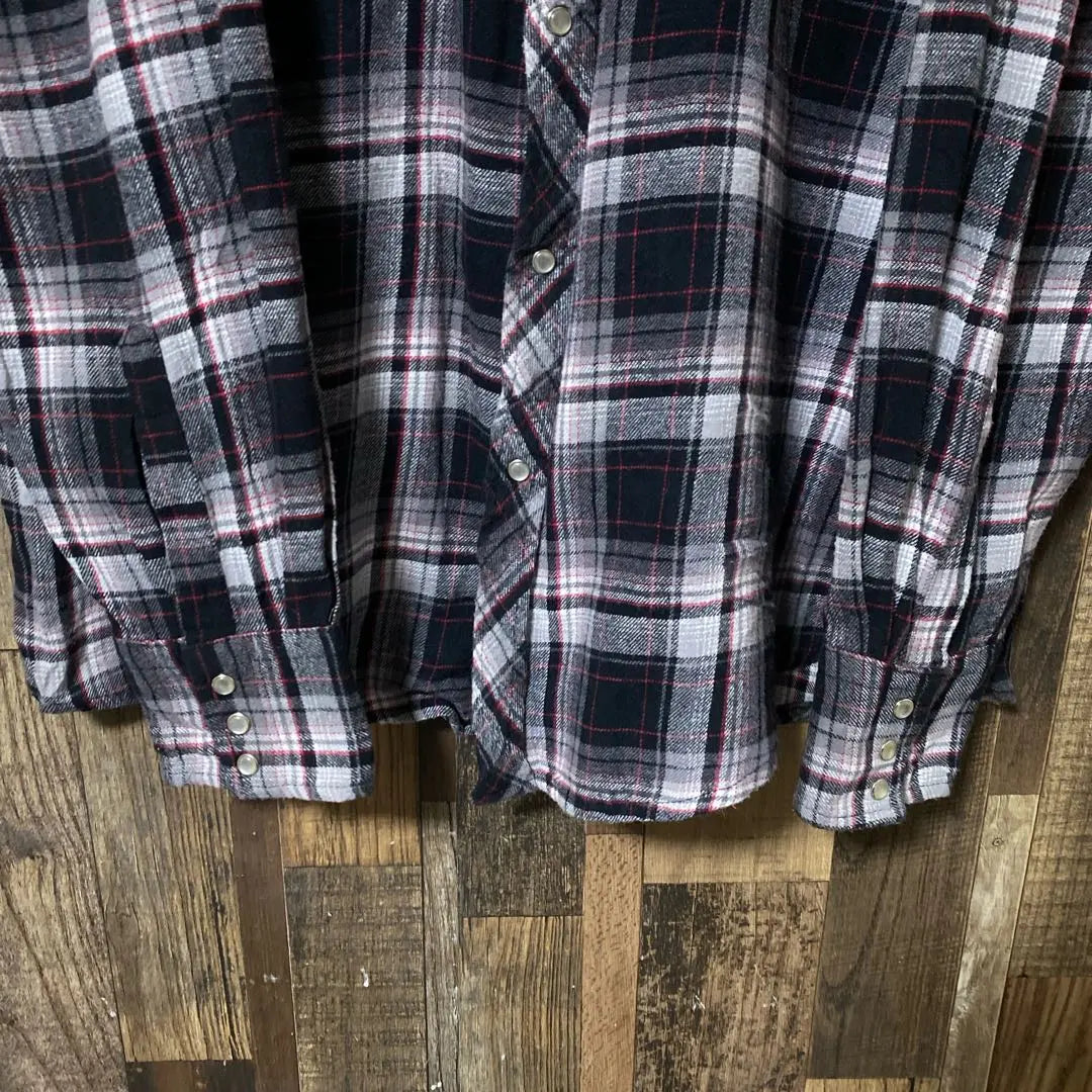 Gray Men's Madras Check XL Wrangler USA Vintage Long Sleeve Shirt