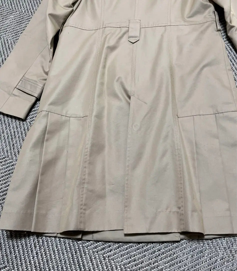 Same day shipping [Extremely beautiful] laura ashley spring pleated trench coat