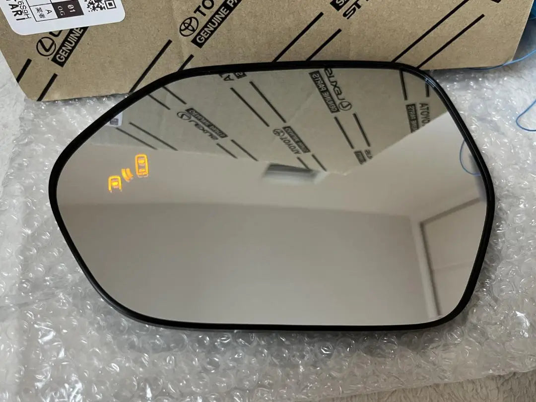 R6 model new vehicle removed Toyota genuine side mirror left and right 573886 573887