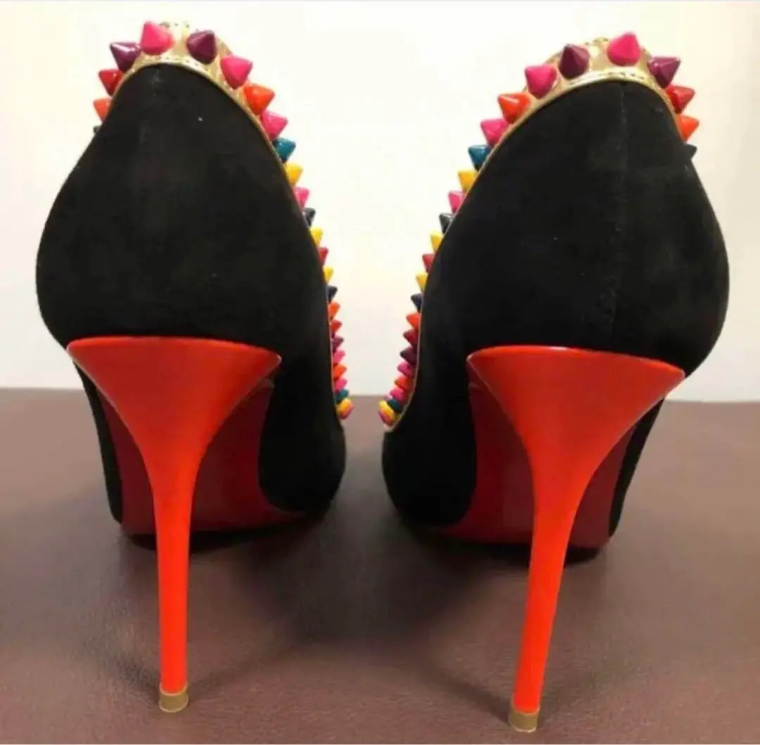 A estrenar, sin usar, solo probado en Christian Louboutin Malabar Hill