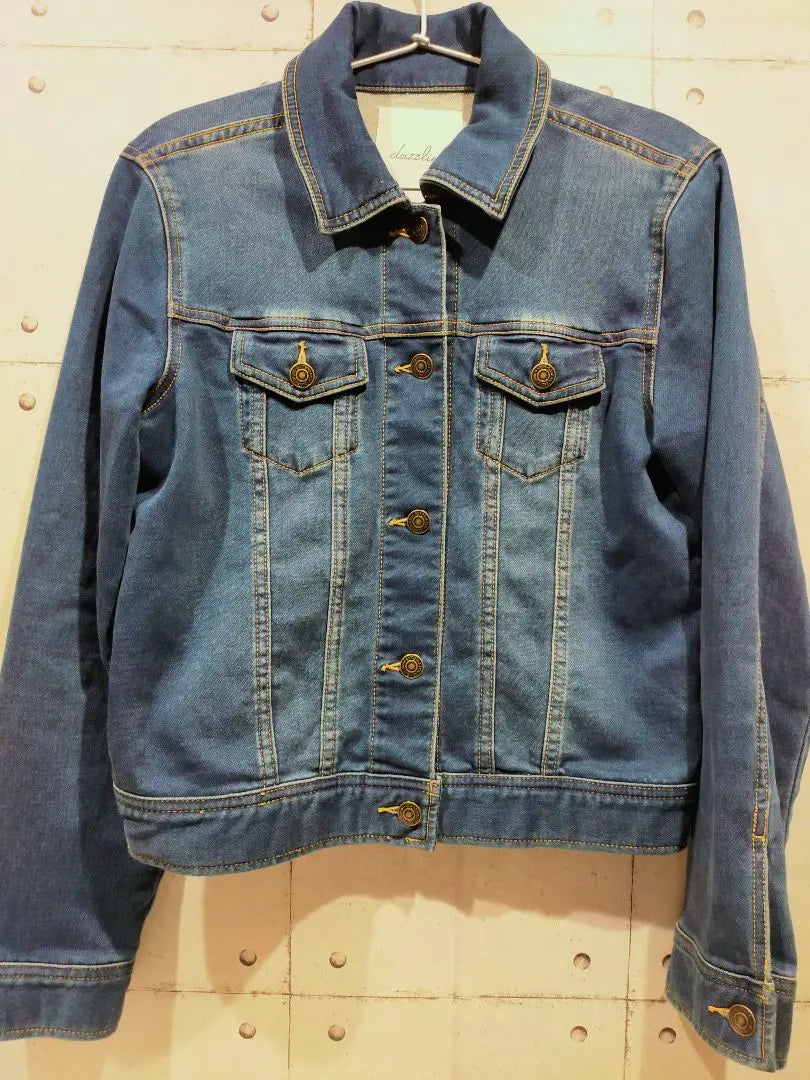 dazzlin outerwear denim jacket stretch material size M