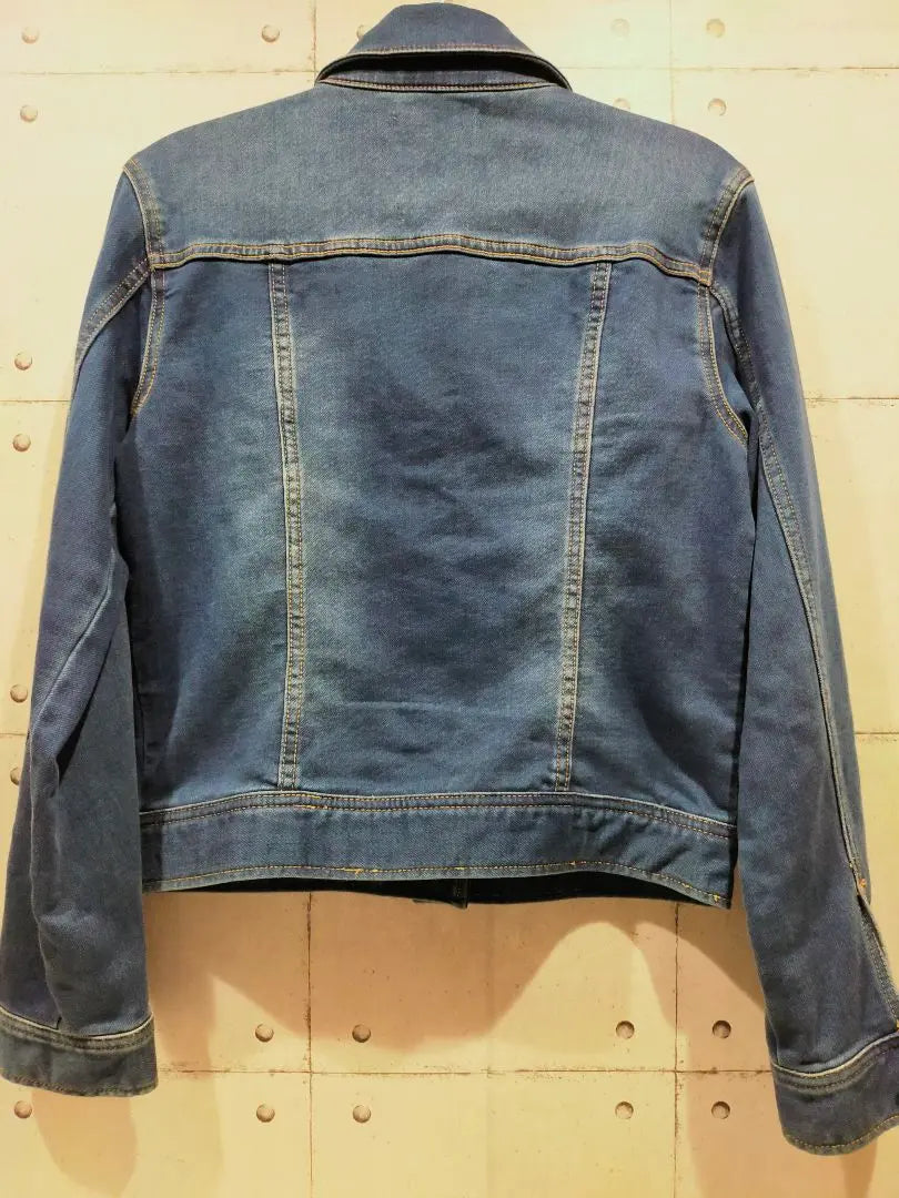 dazzlin outerwear denim jacket stretch material size M