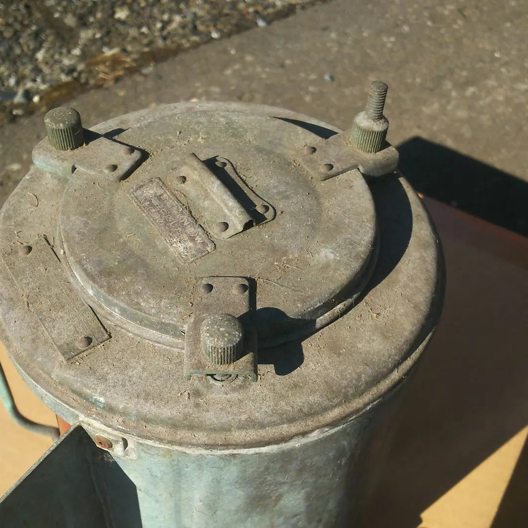 luz de navegación del barco roja