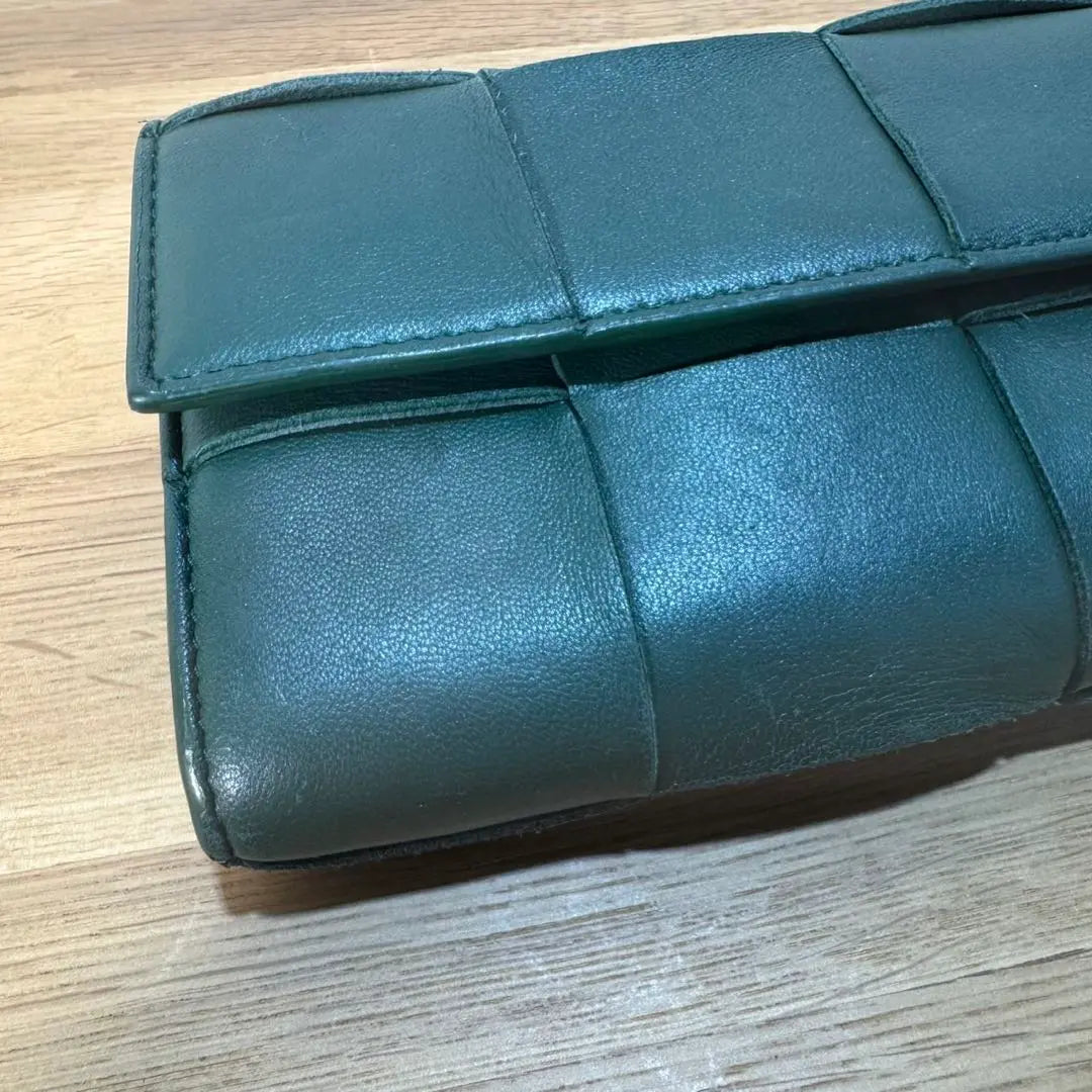 Cartera grande con solapa y cierre Cassette de Bottega Veneta Cartera larga D3421