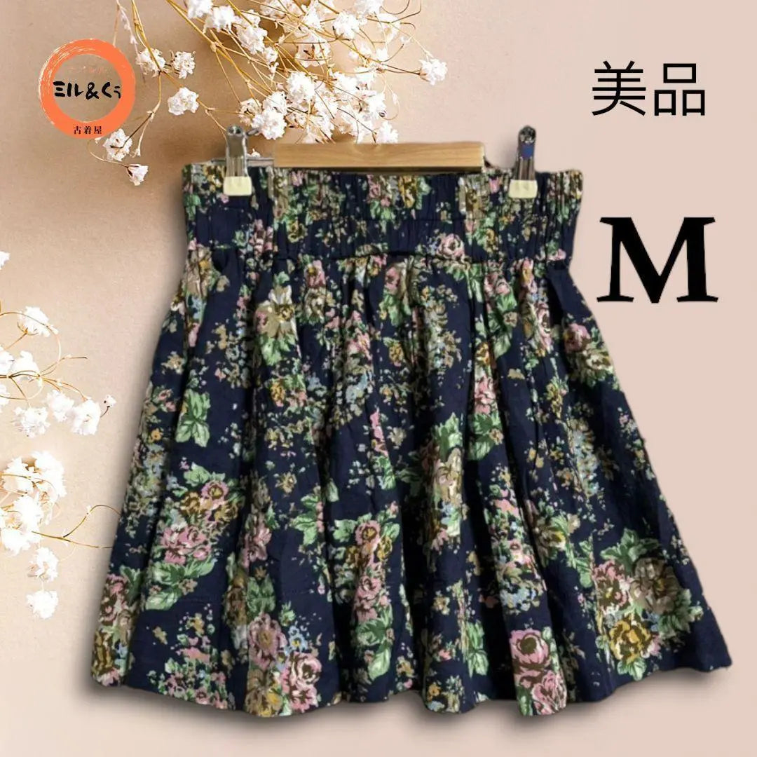 Beautiful condition ◎ Women's floral mini skirt Navy size M