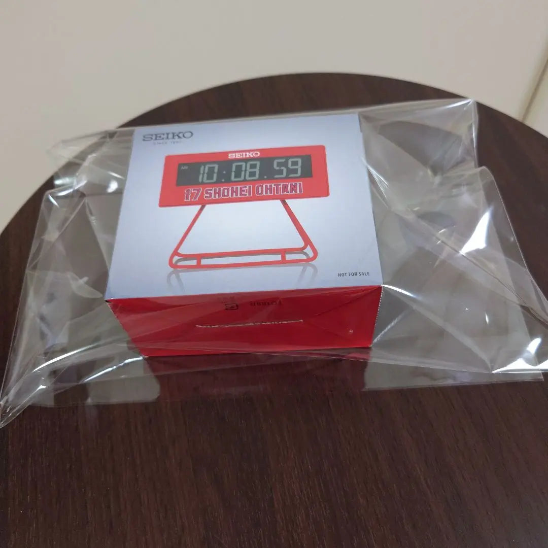 (Unopened, new) Seiko Novelty Table Clock Otani Shohei (not for sale)