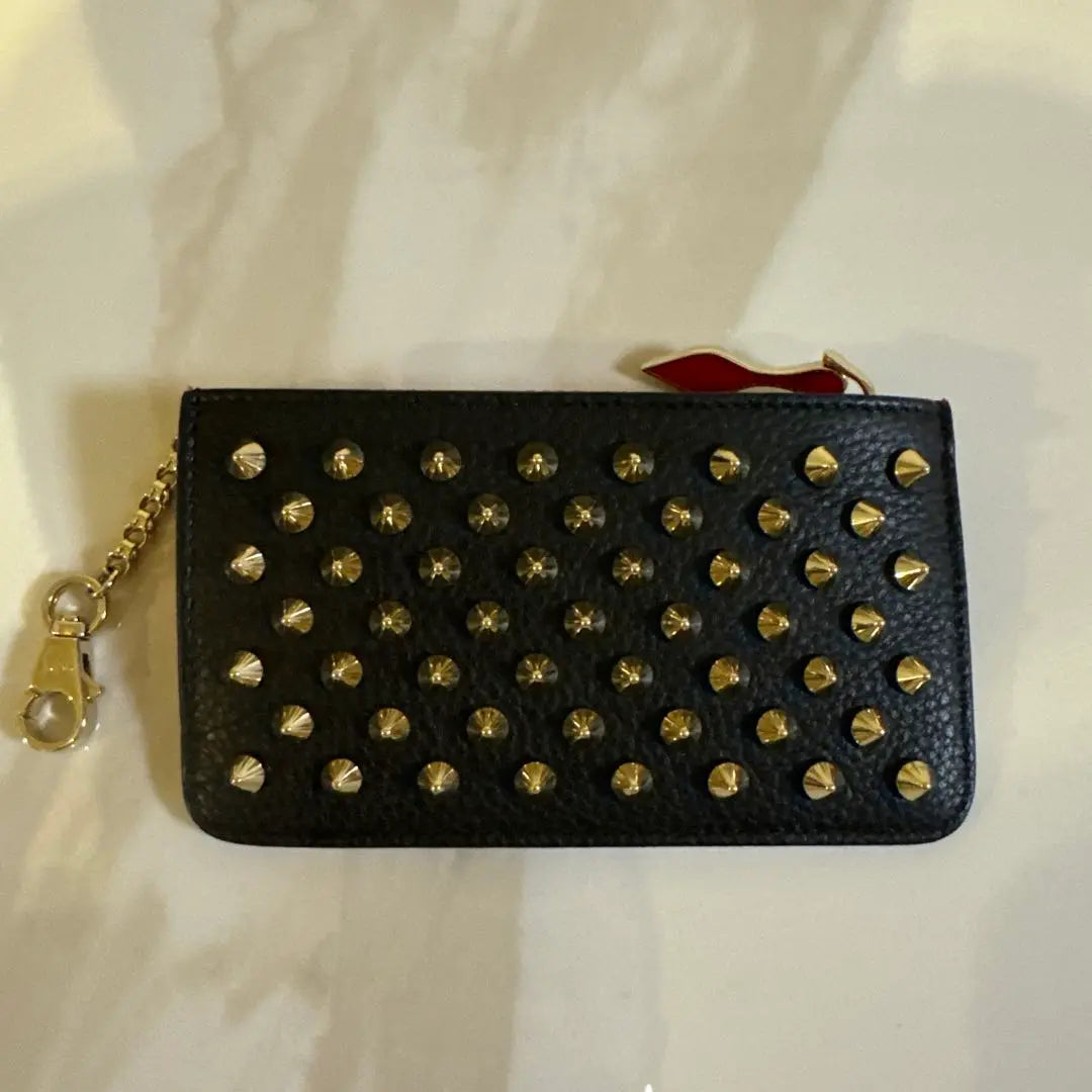 Tarjetero y monedero de cuero negro Louboutin Studs | ルブタン スタッズ ブラックレザー カード、コインケース