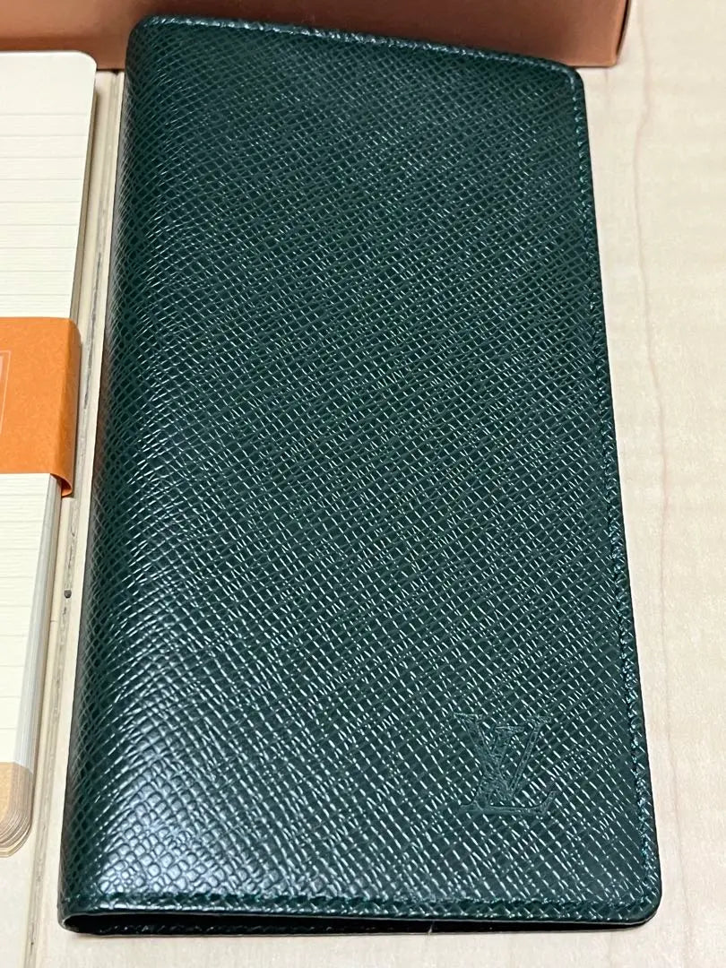 louisvuitton☆Taiga Episea Notebook Cover with Memo Unused New/Not for Sale