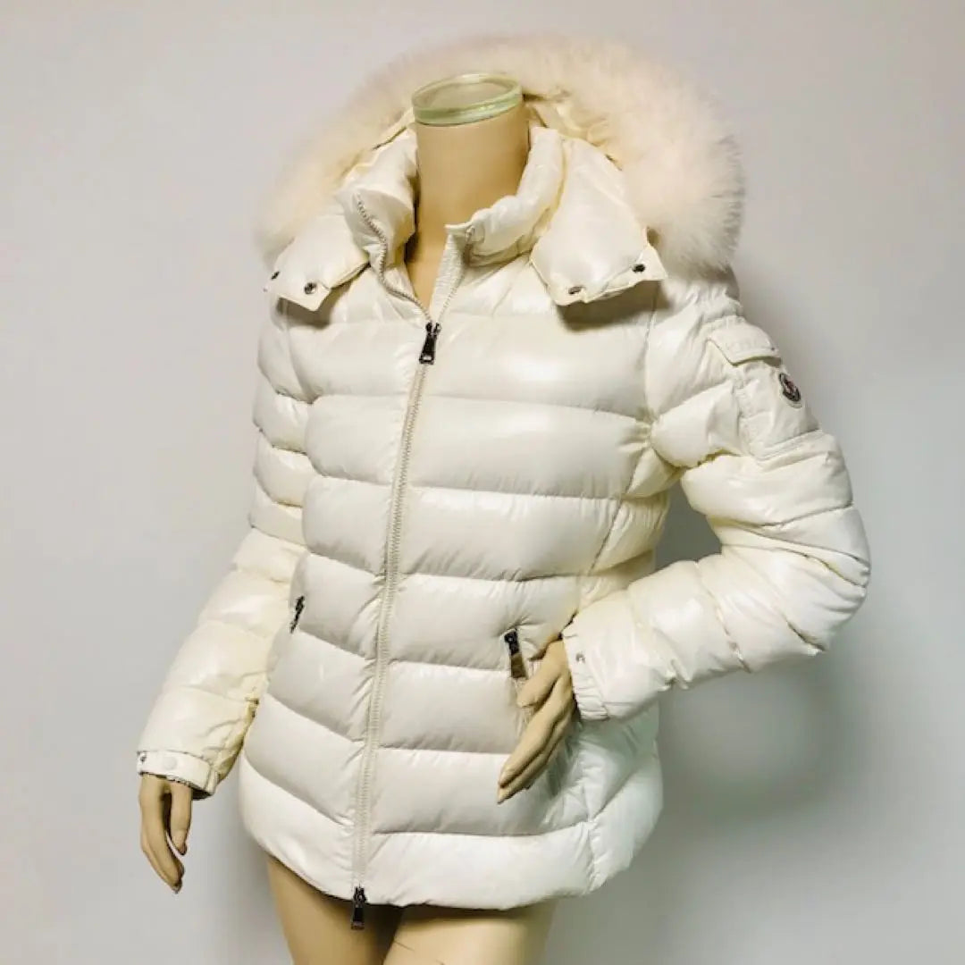 Hermosos productos ★ Emblema Moncler / Badyfur con piel real (3)