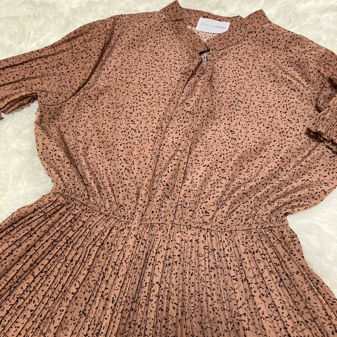 Women's dress with a defect♡Minnew♡Brown, elastic around the waist, long sleeves, ruffles, S | 訳あり　レディースワンピース♡ミニュー♡ブラウン　腰周りゴム入り　長袖　フリルS