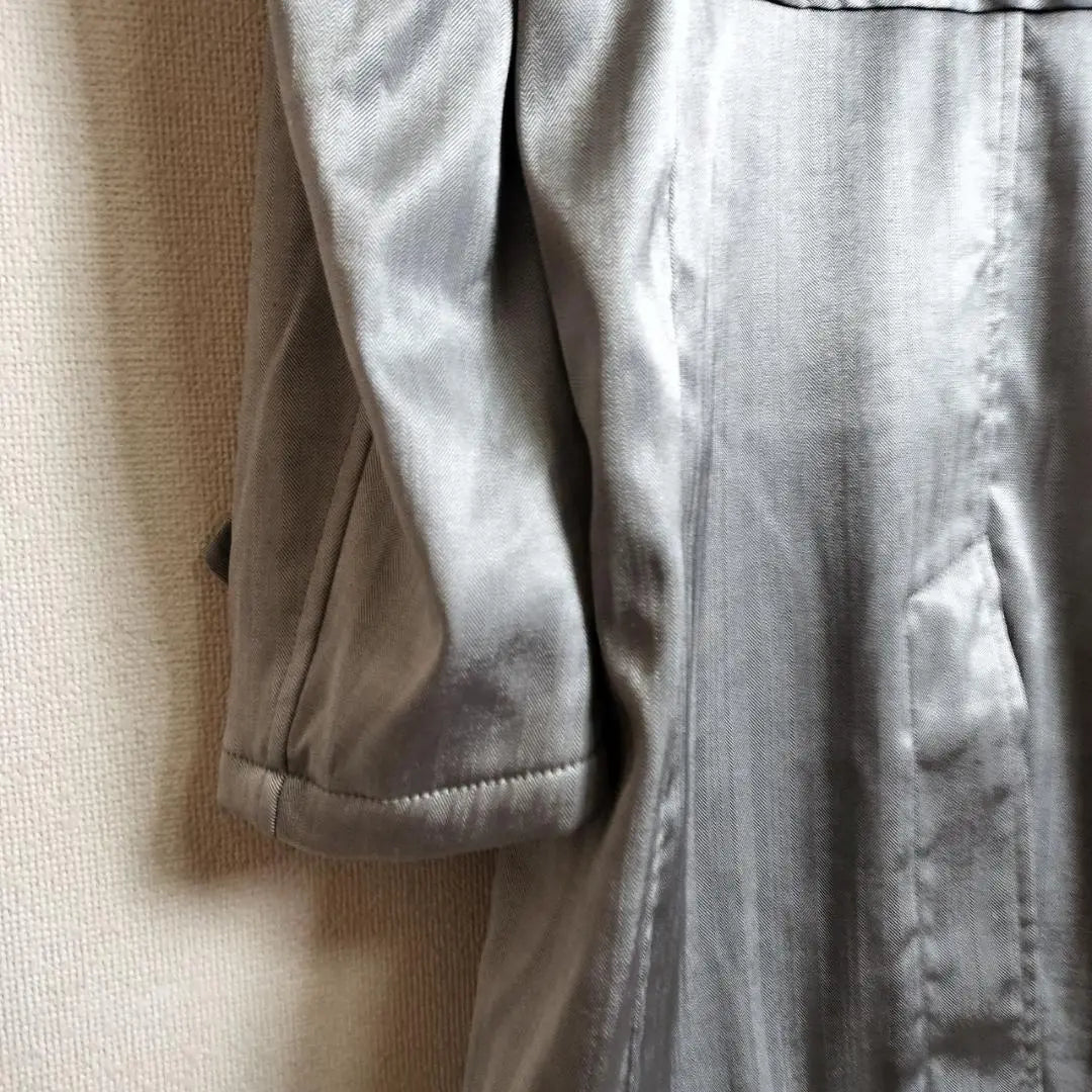 Trench coat, collar belt, rare color, stylish, silver, M