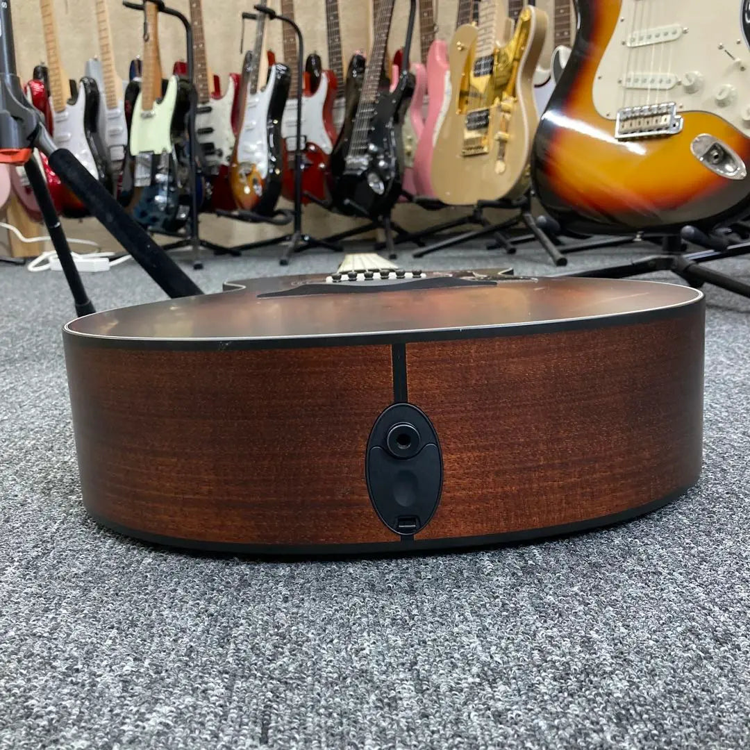 [9775] Taylor 322ce electric acoustic tape with hard case