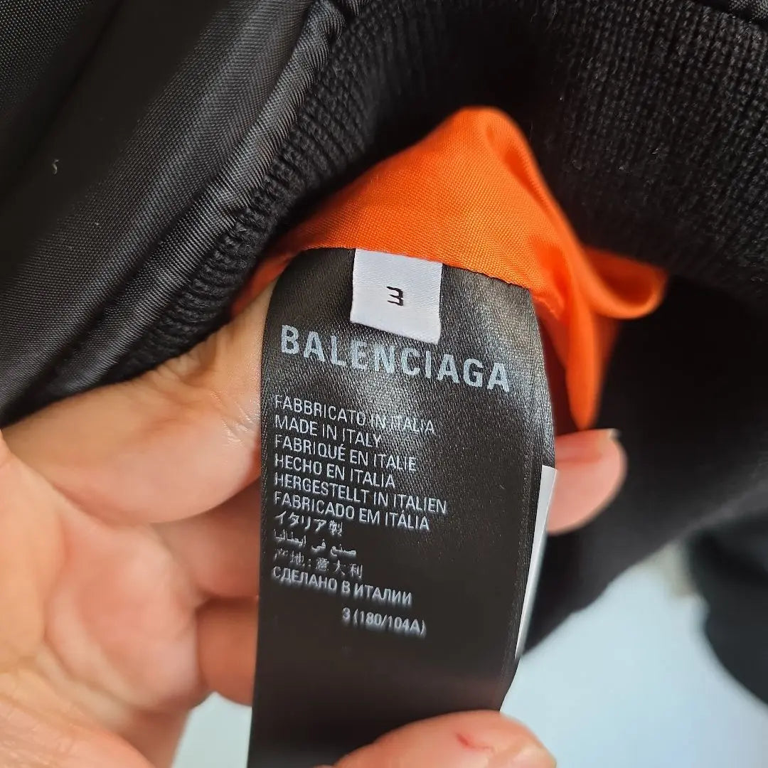 Brand new and unused BALENCIAGA PULLOVER BOMBER Size 3