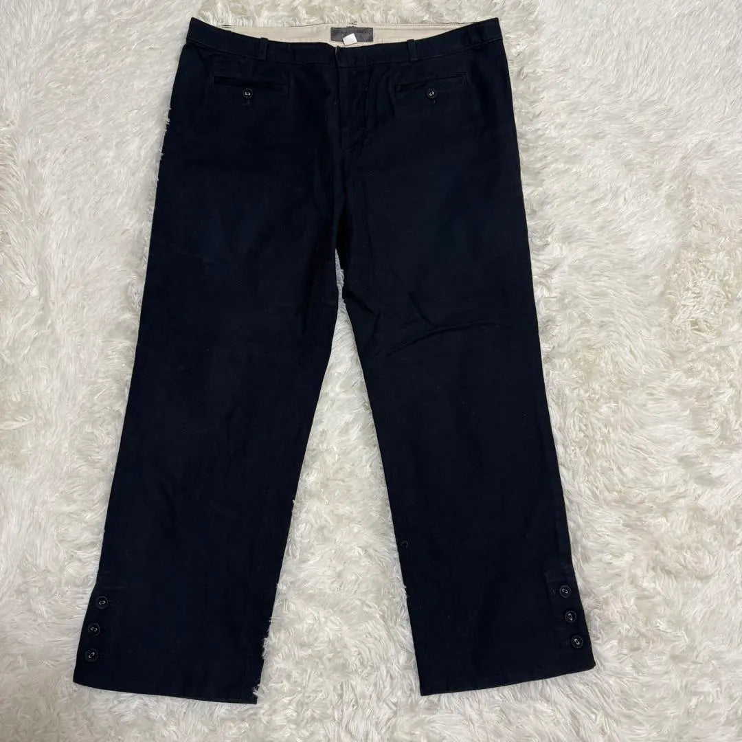 [human woman] (4) Navy straight pants with women's buttons