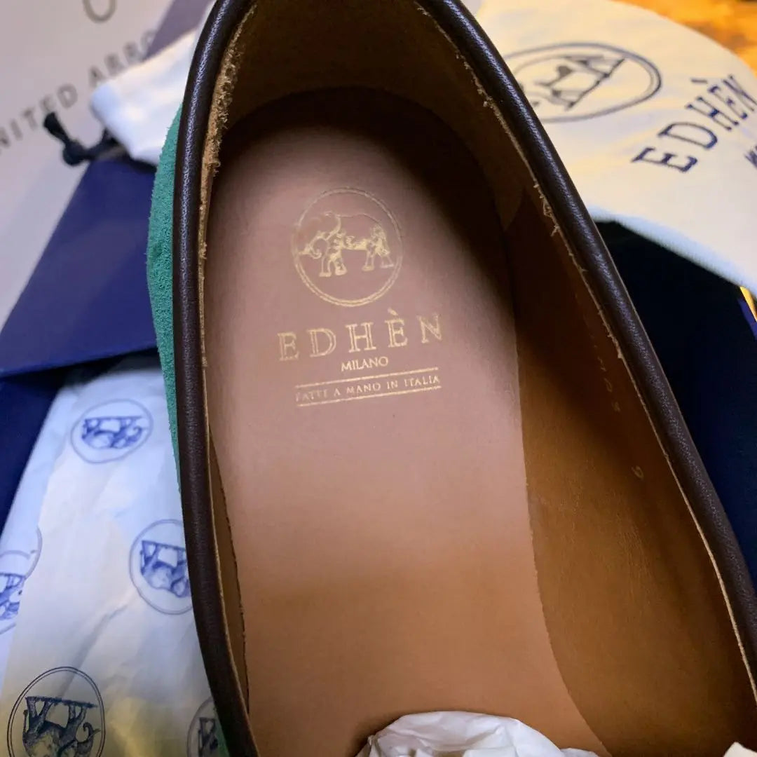 New and unused item Edhen Milano Brera velvet loafers