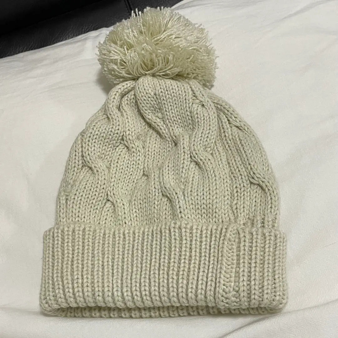 [One point] [Rare] Scalar can badge cable knit knit hat off white