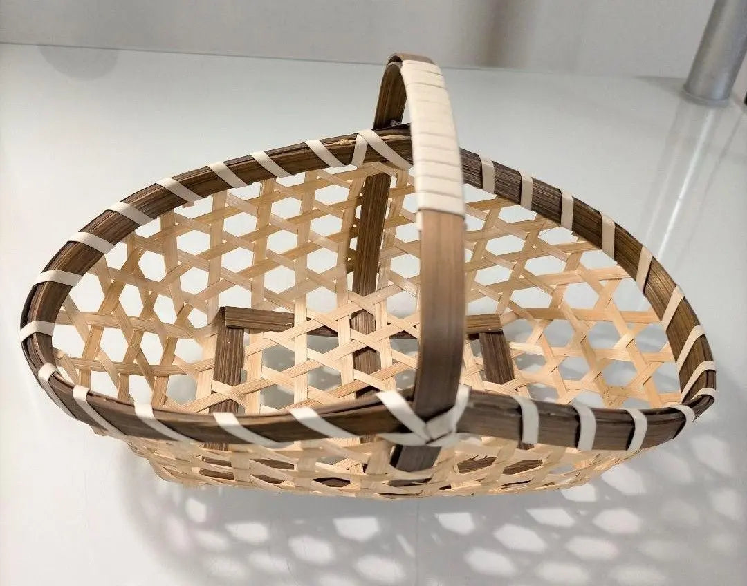 Bamboo craft, handmade bamboo basket, handmade basket, basket, accessory case, interior, traditional crafts