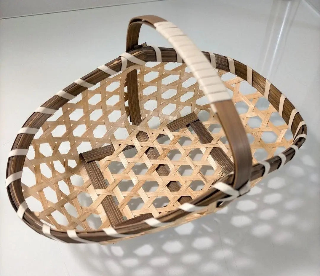 Bamboo craft, handmade bamboo basket, handmade basket, basket, accessory case, interior, traditional crafts