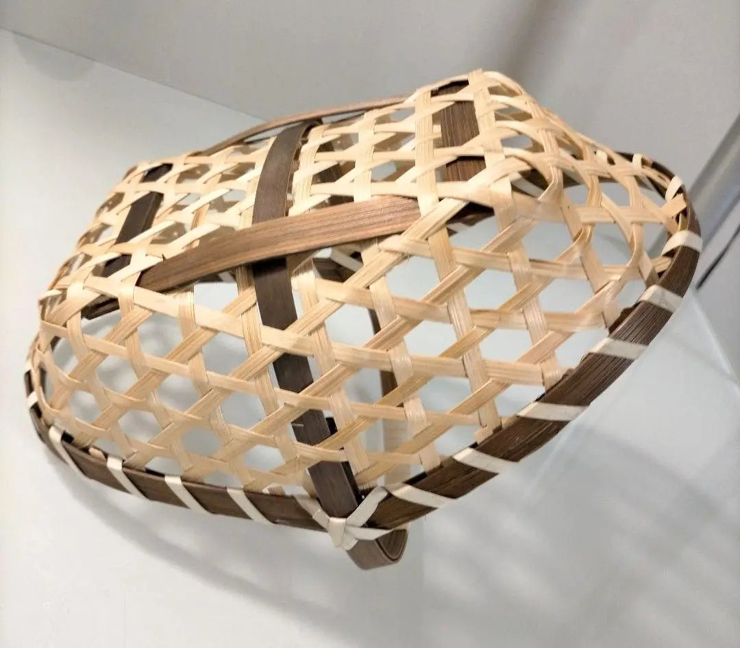 Bamboo craft, handmade bamboo basket, handmade basket, basket, accessory case, interior, traditional crafts