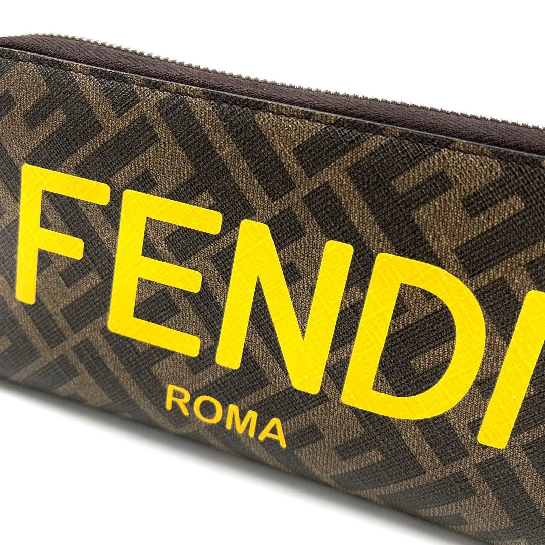 [Extremely beautiful] Fendi long wallet logo print Zucca round unisex brown